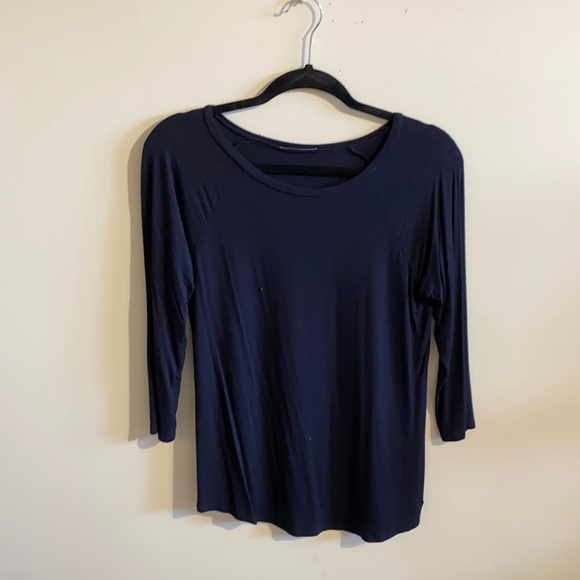 💥 3/$25💥 | Tahari | 3/4 Sleeve Tee - Picture 1 of 6